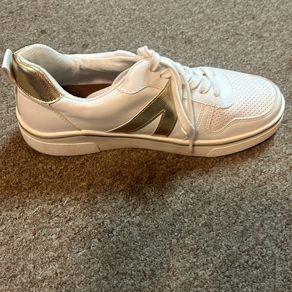 MIA White and Gold Women's Sneakers - Picture 3 of 6